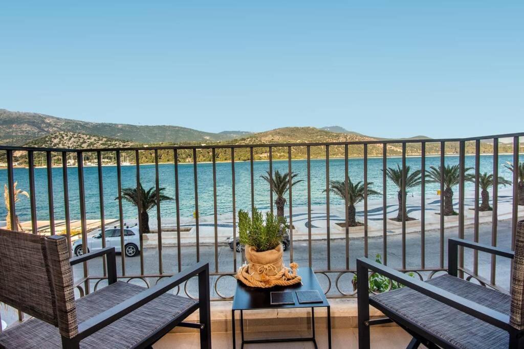 A & B Minimal Suite With Sea View In Argostoli Exterior photo